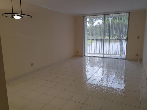 7960 NW 50TH Street, Unit 204, Lauderhill, FL 33351