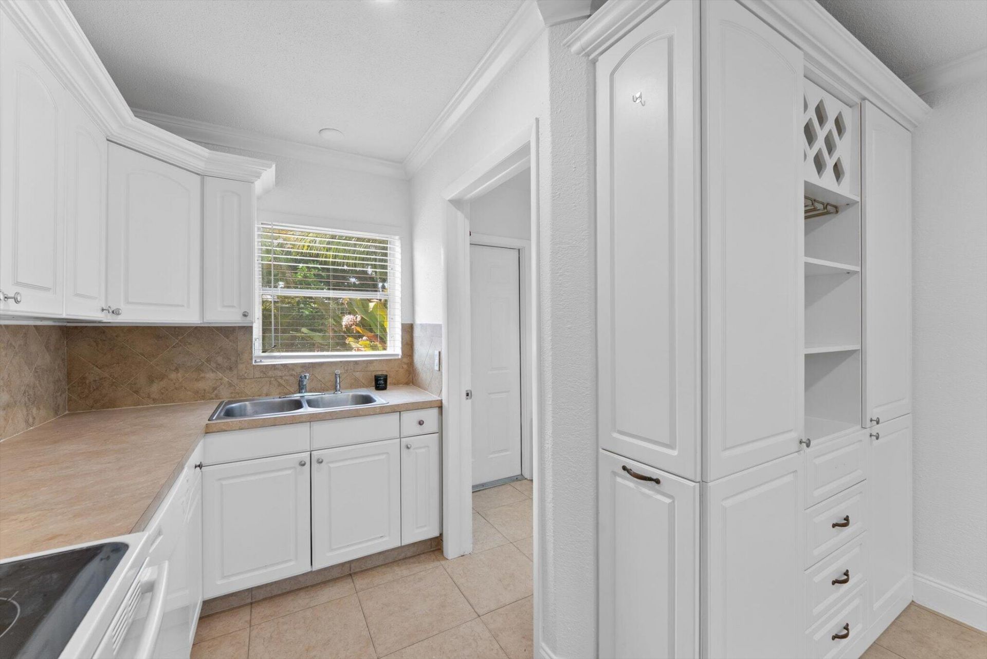2631 NE 2nd Avenue, Boca Raton, FL 33431 Photo