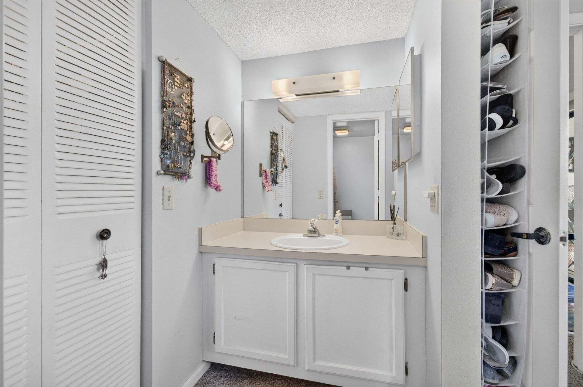 330 Palmwood Place, Unit 208, Boca Raton, FL 33431 Photo
