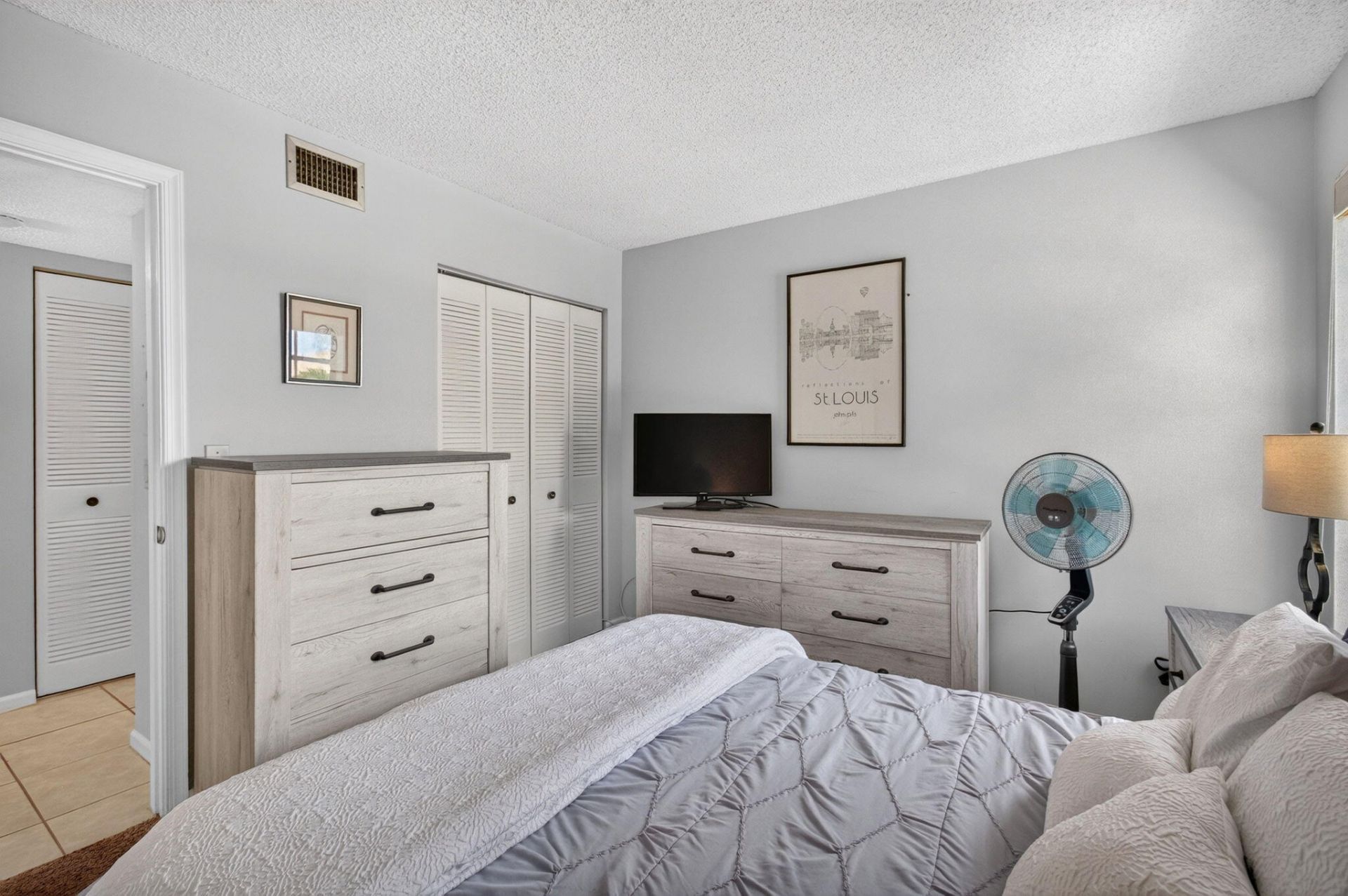 330 Palmwood Place, Unit 208, Boca Raton, FL 33431 Photo