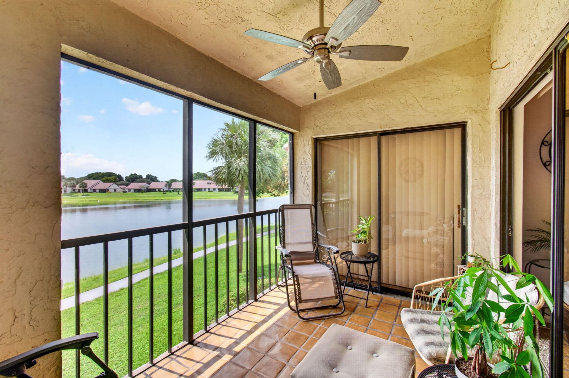 330 Palmwood Place, Unit 208, Boca Raton, FL 33431 Photo