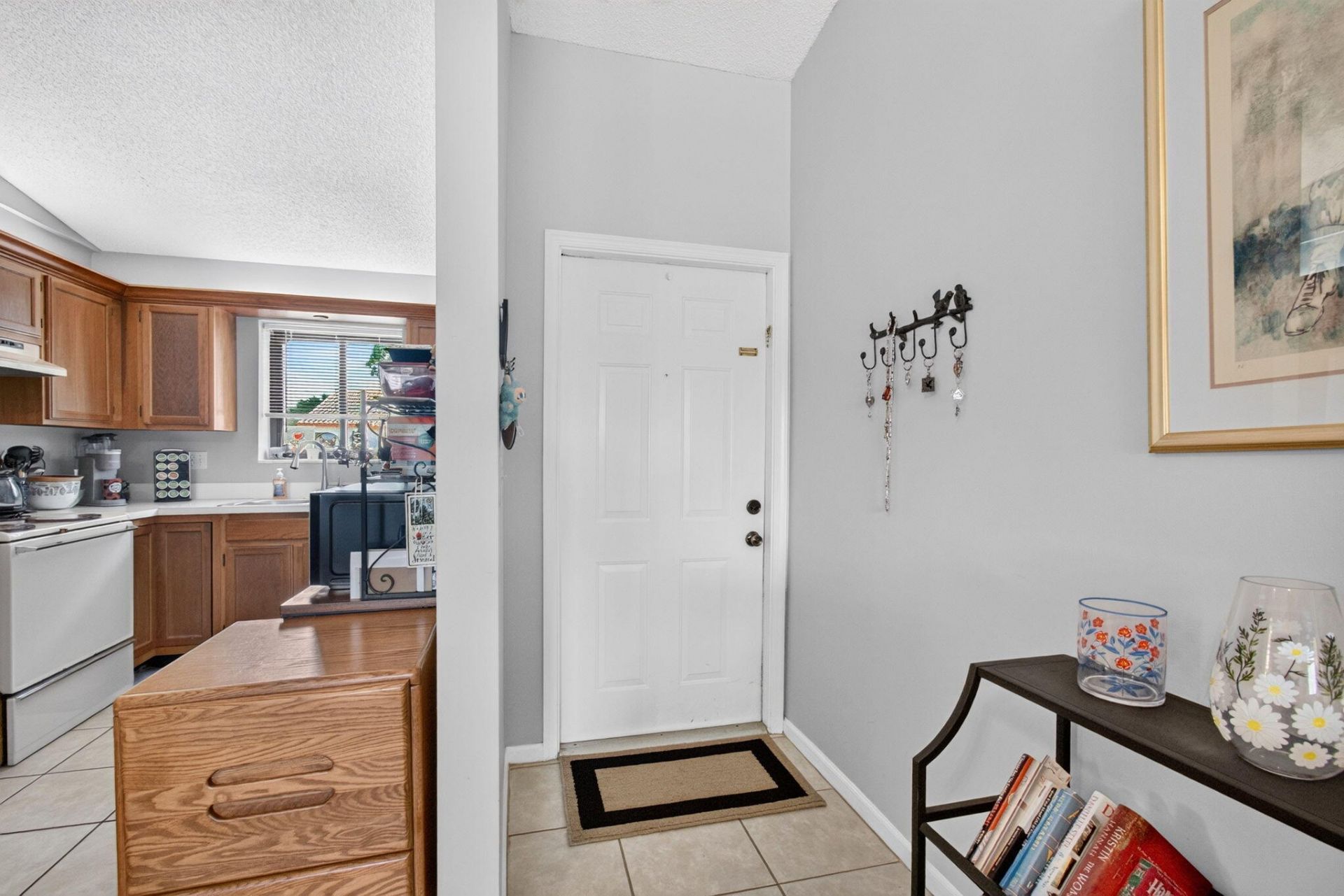 330 Palmwood Place, Unit 208, Boca Raton, FL 33431 Photo