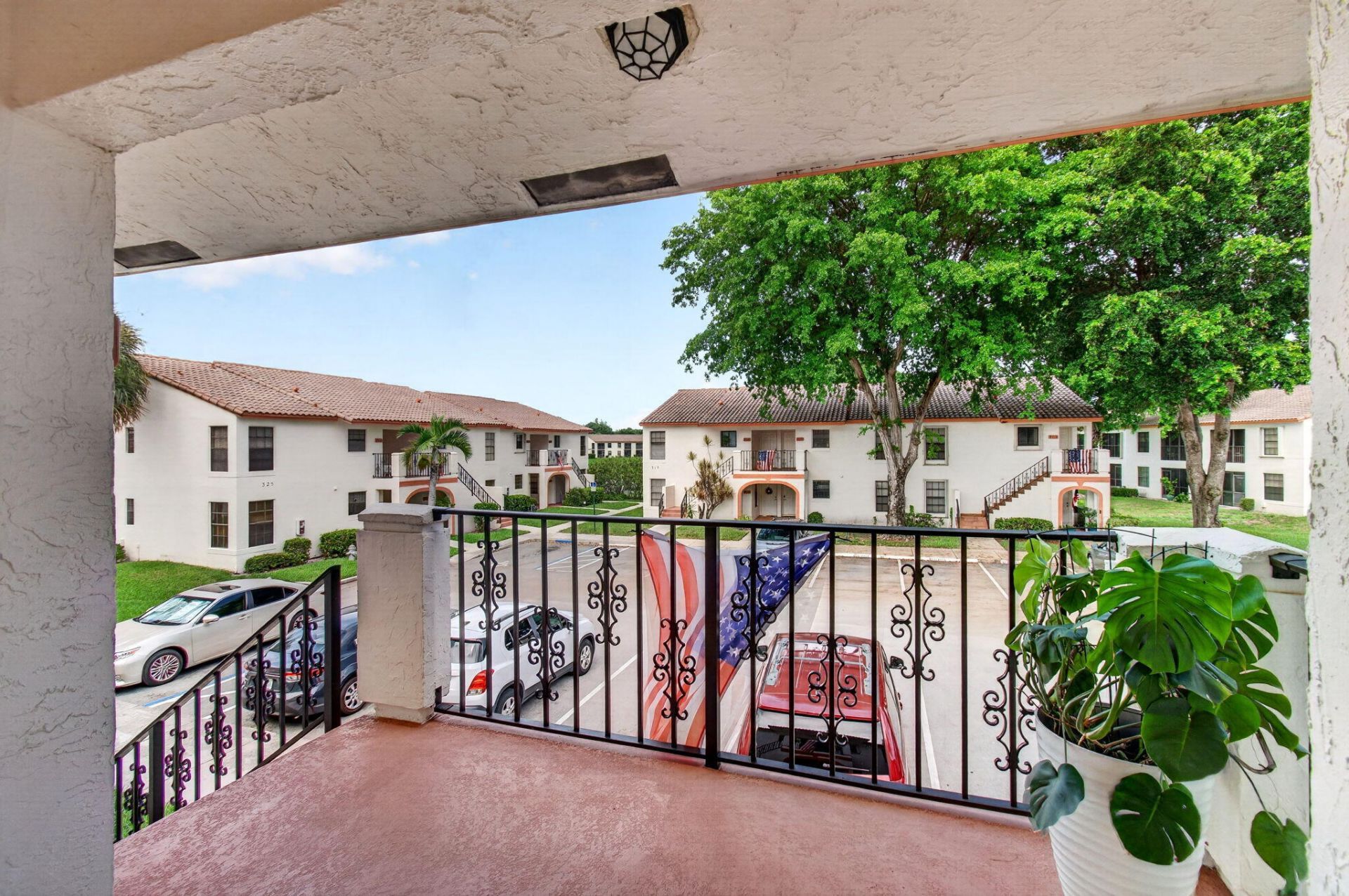 330 Palmwood Place, Unit 208, Boca Raton, FL 33431 Photo