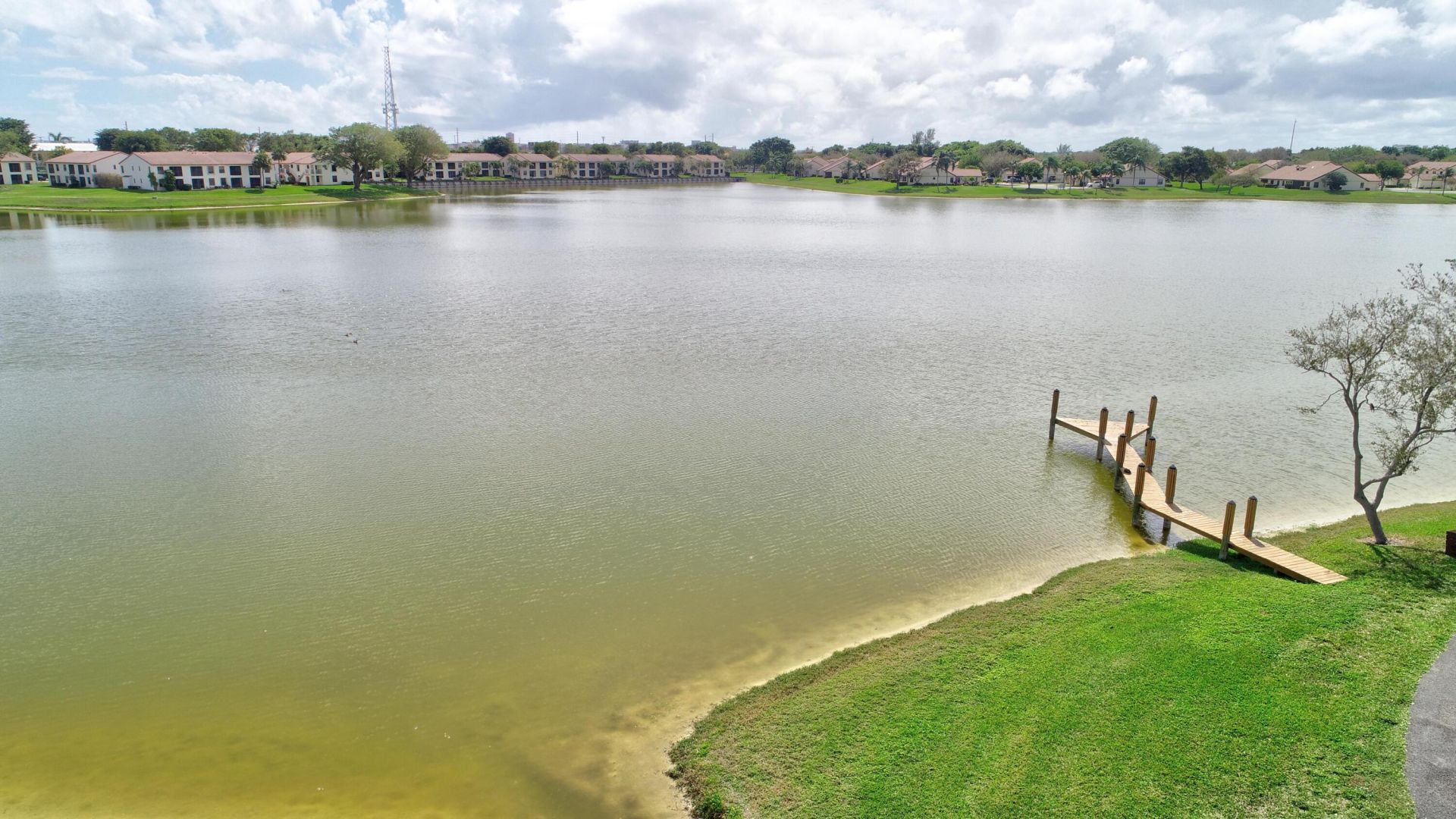 330 Palmwood Place, Unit 208, Boca Raton, FL 33431 Photo
