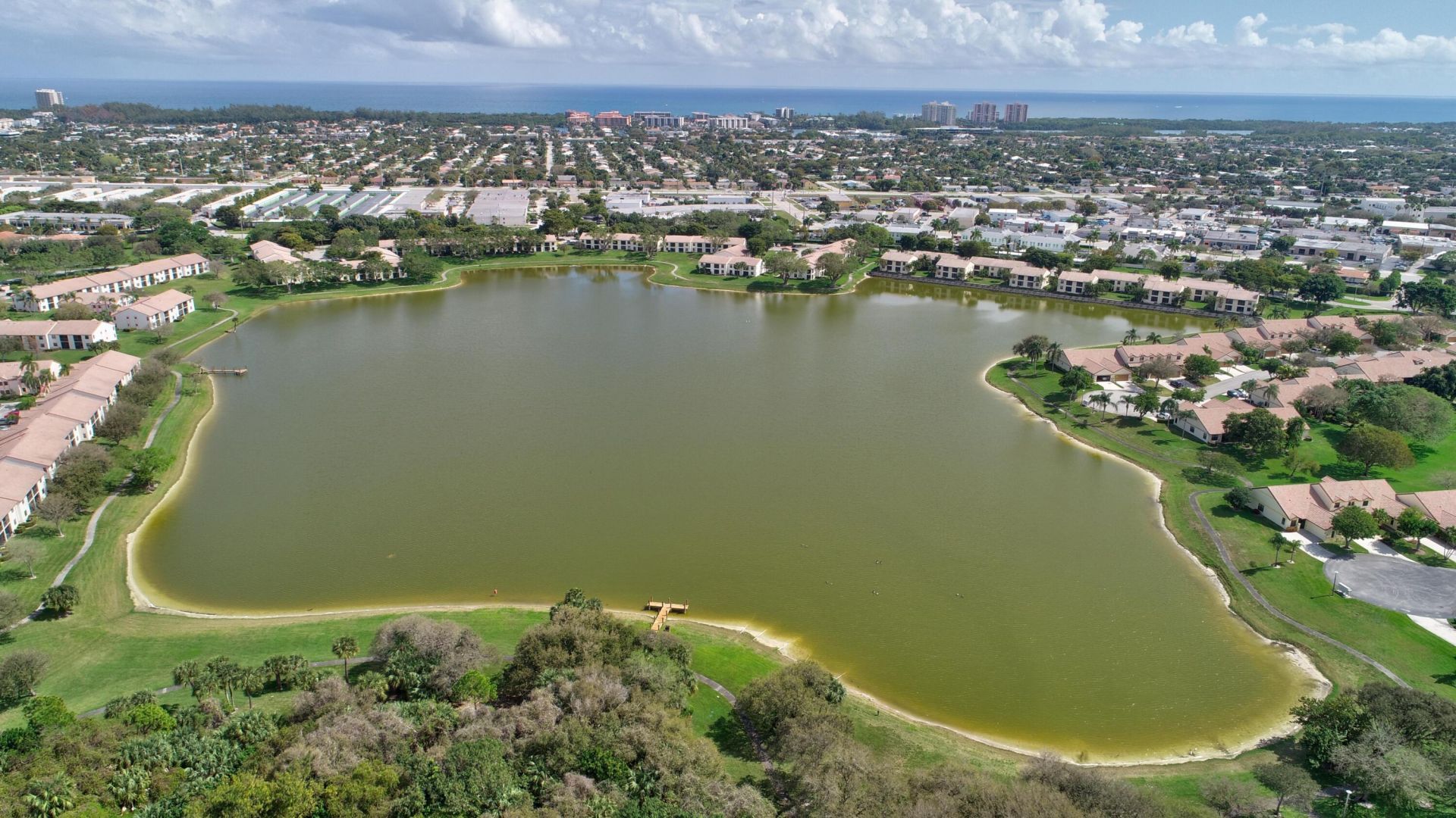 330 Palmwood Place, Unit 208, Boca Raton, FL 33431 Photo