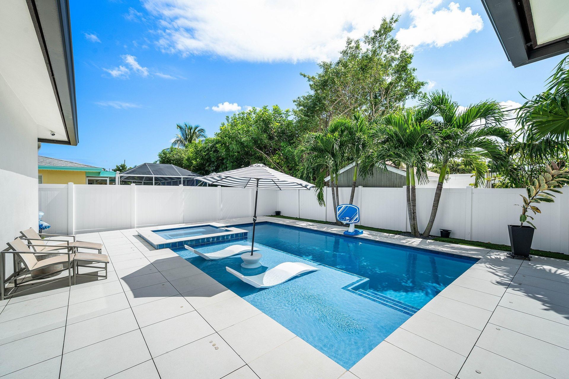 918 SW 28th Avenue, Boynton Beach, FL 33435 Photo