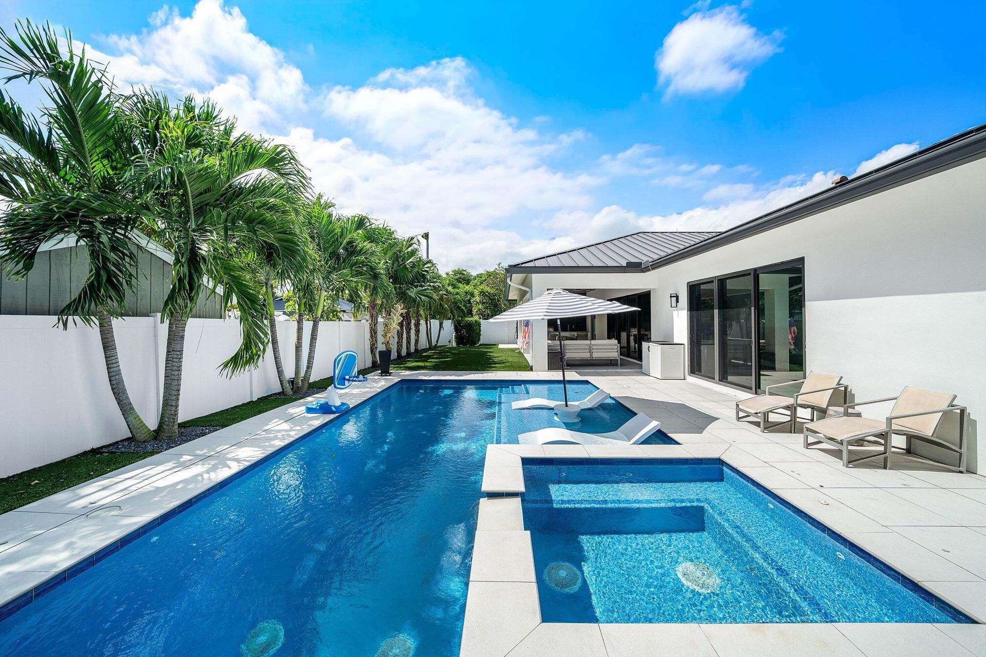 918 SW 28th Avenue, Boynton Beach, FL 33435 Photo