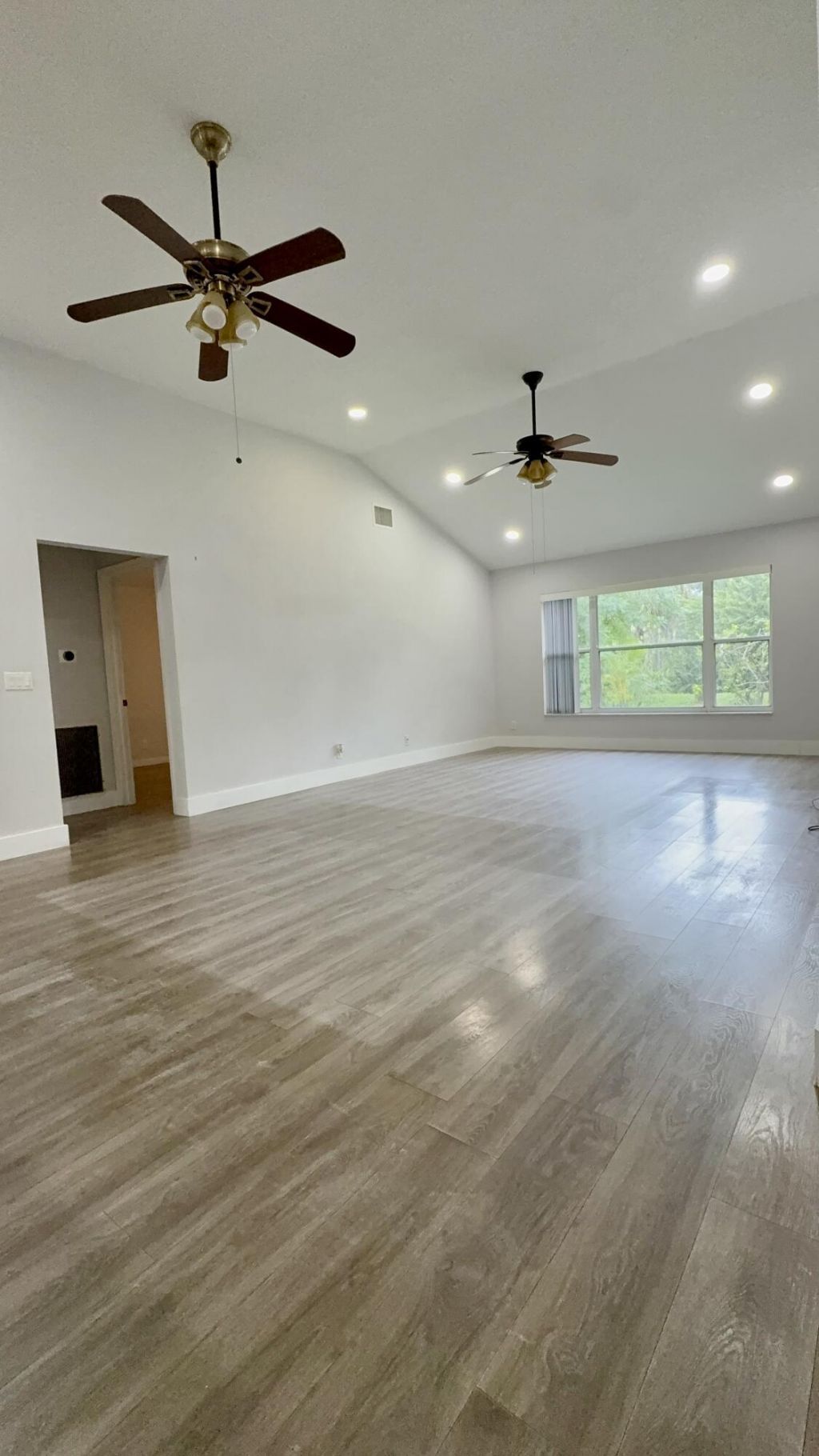 3031 Casa Rio Court, Riviera Beach, FL 33418 Photo