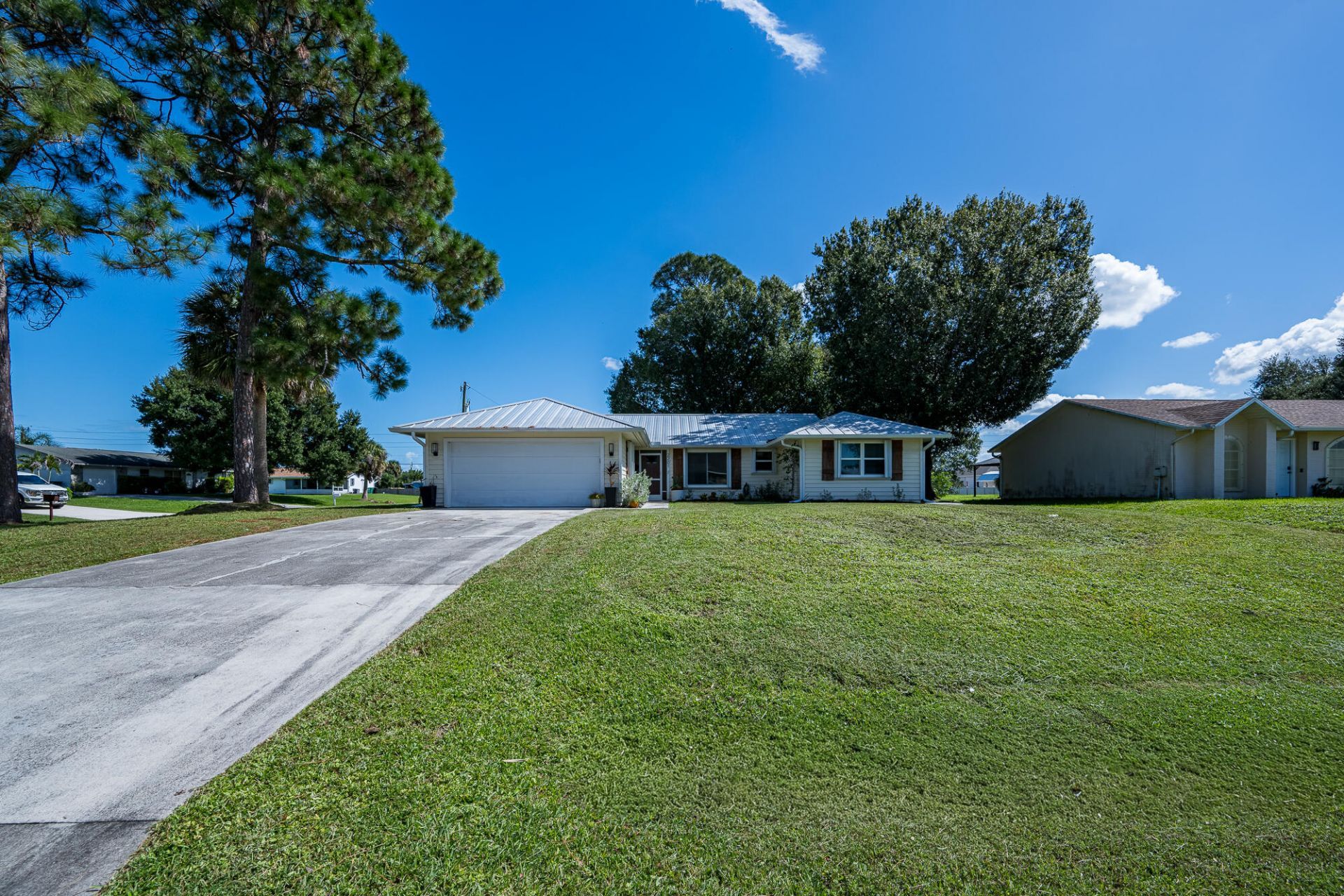 2201 SW Picture Terrace, Port Saint Lucie, FL 34953 Photo