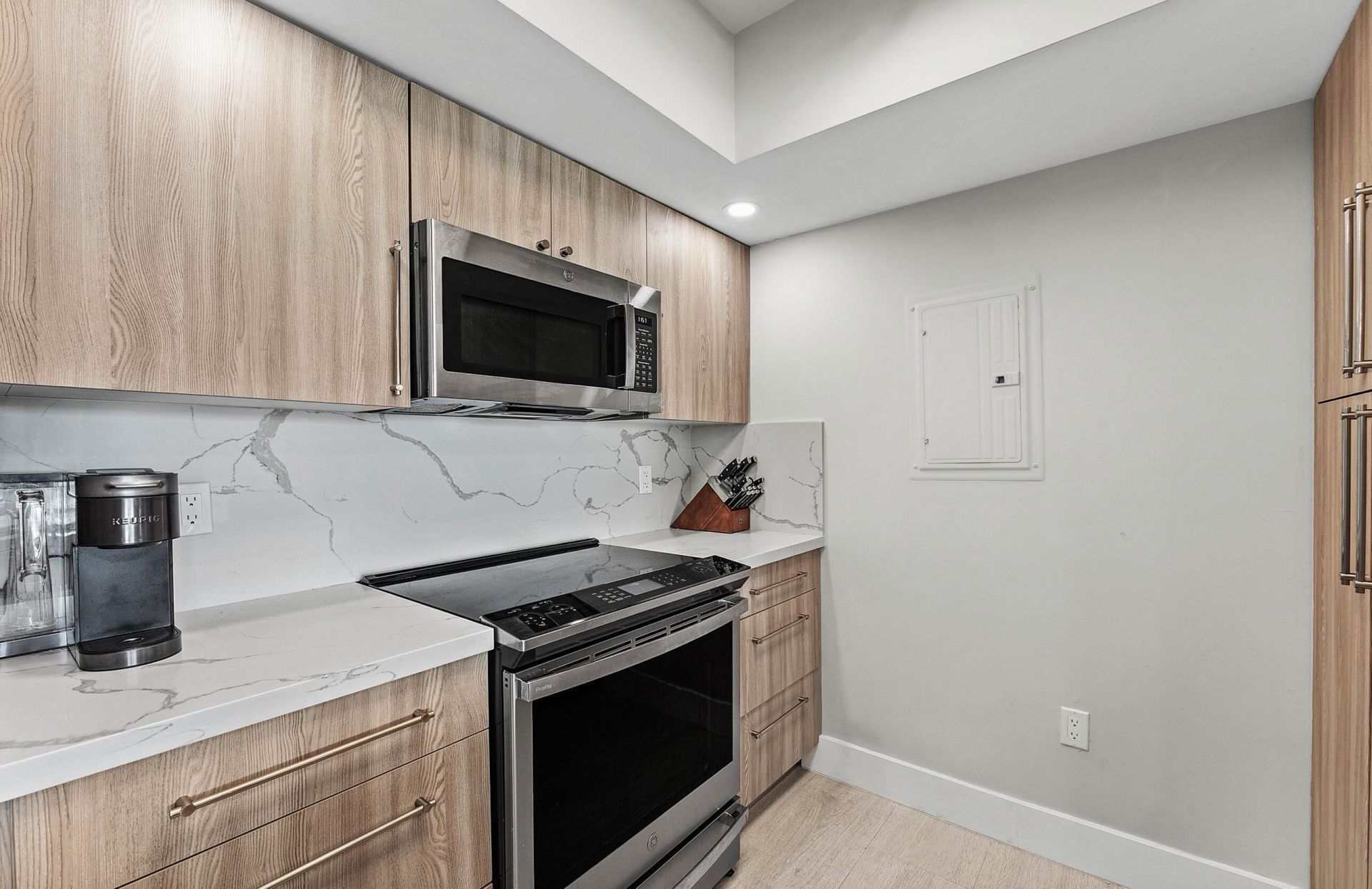 99 SE Mizner Boulevard, Unit 627, Boca Raton, FL 33432 Photo