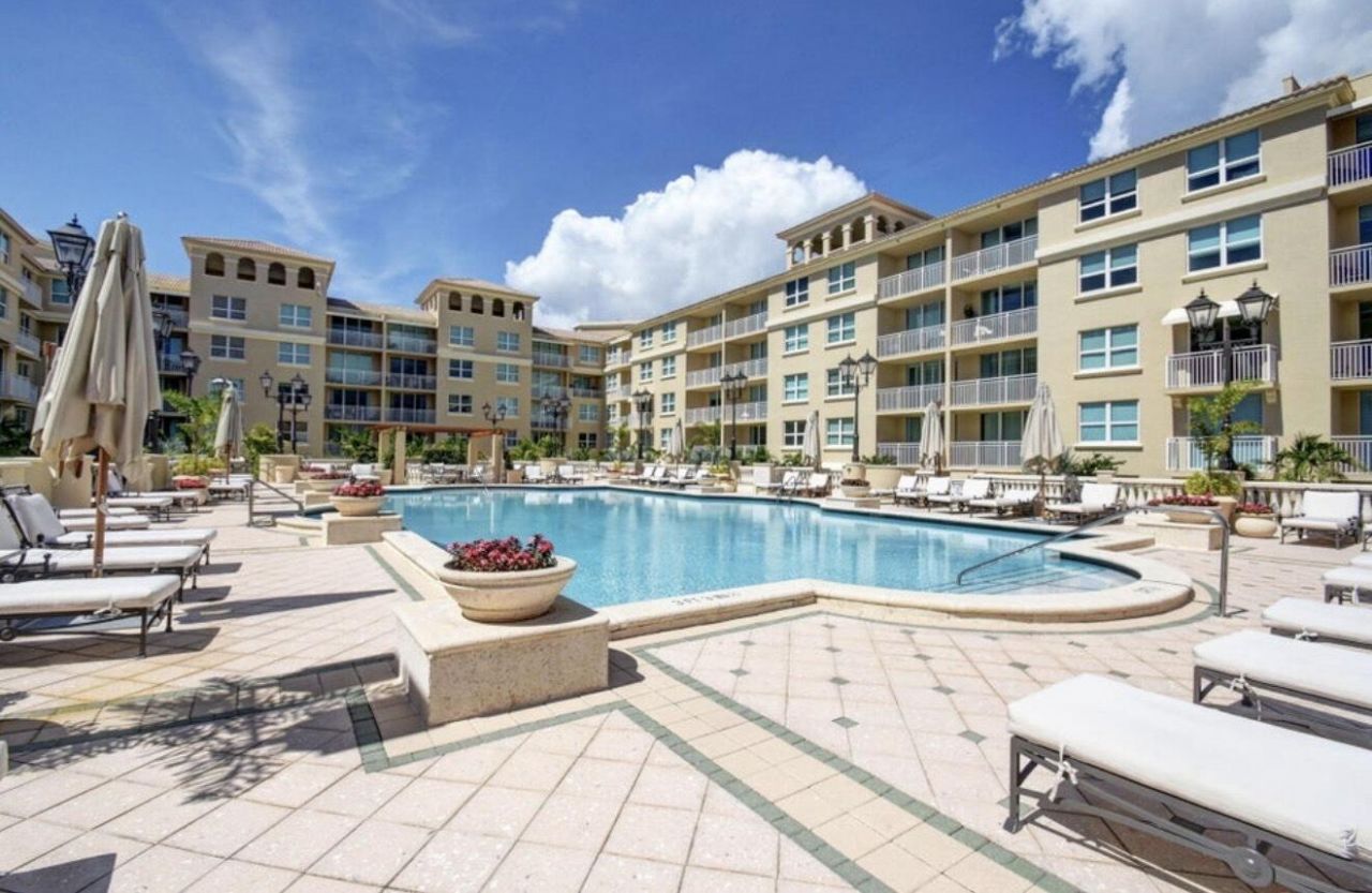 99 SE Mizner Boulevard, Unit 627, Boca Raton, FL 33432 Photo