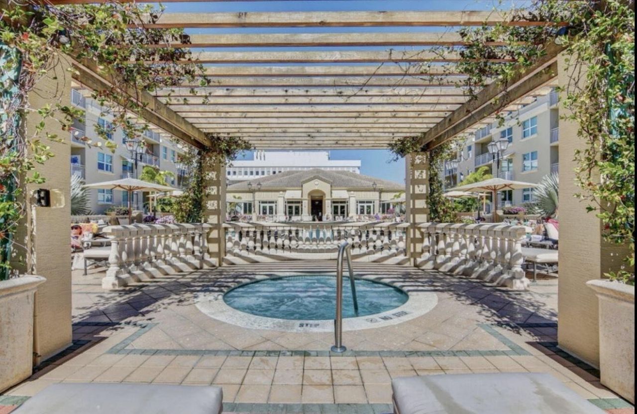 99 SE Mizner Boulevard, Unit 627, Boca Raton, FL 33432 Photo