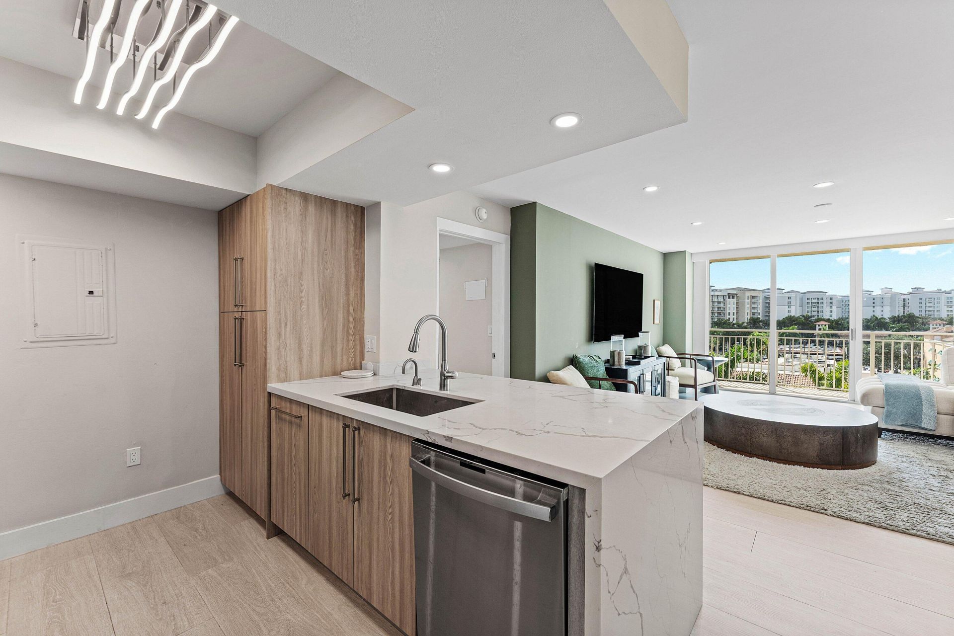 99 SE Mizner Boulevard, Unit 627, Boca Raton, FL 33432 Photo
