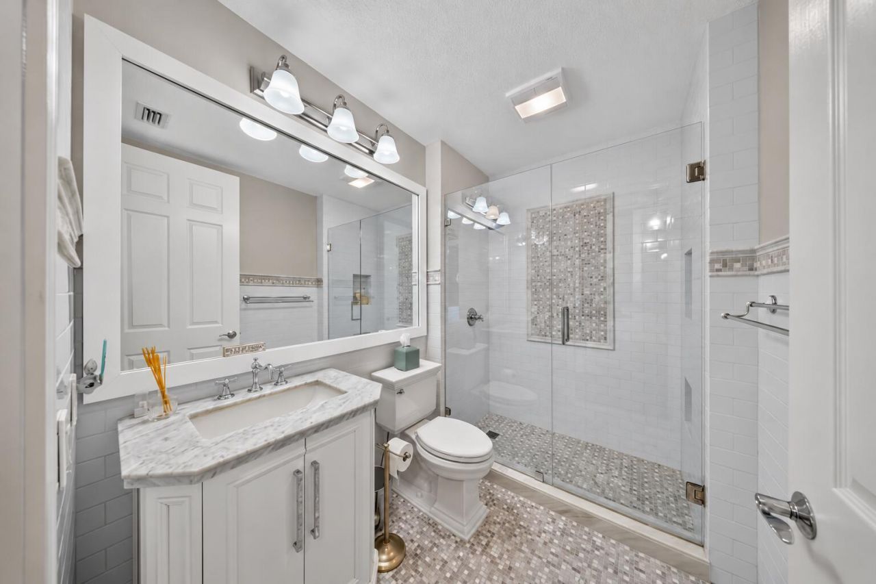 30 Harbour Isle Drive W, Unit PH02, Fort Pierce, FL 34949 Photo