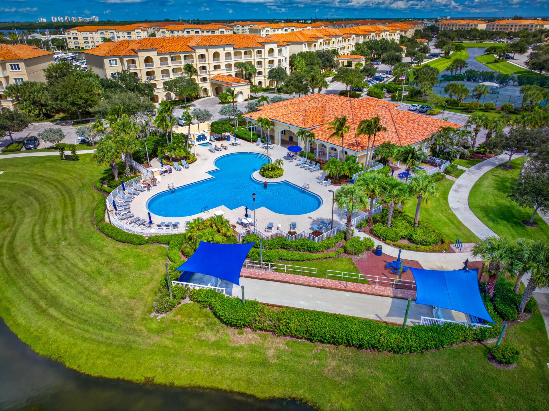 30 Harbour Isle Drive W, Unit PH02, Fort Pierce, FL 34949 Photo