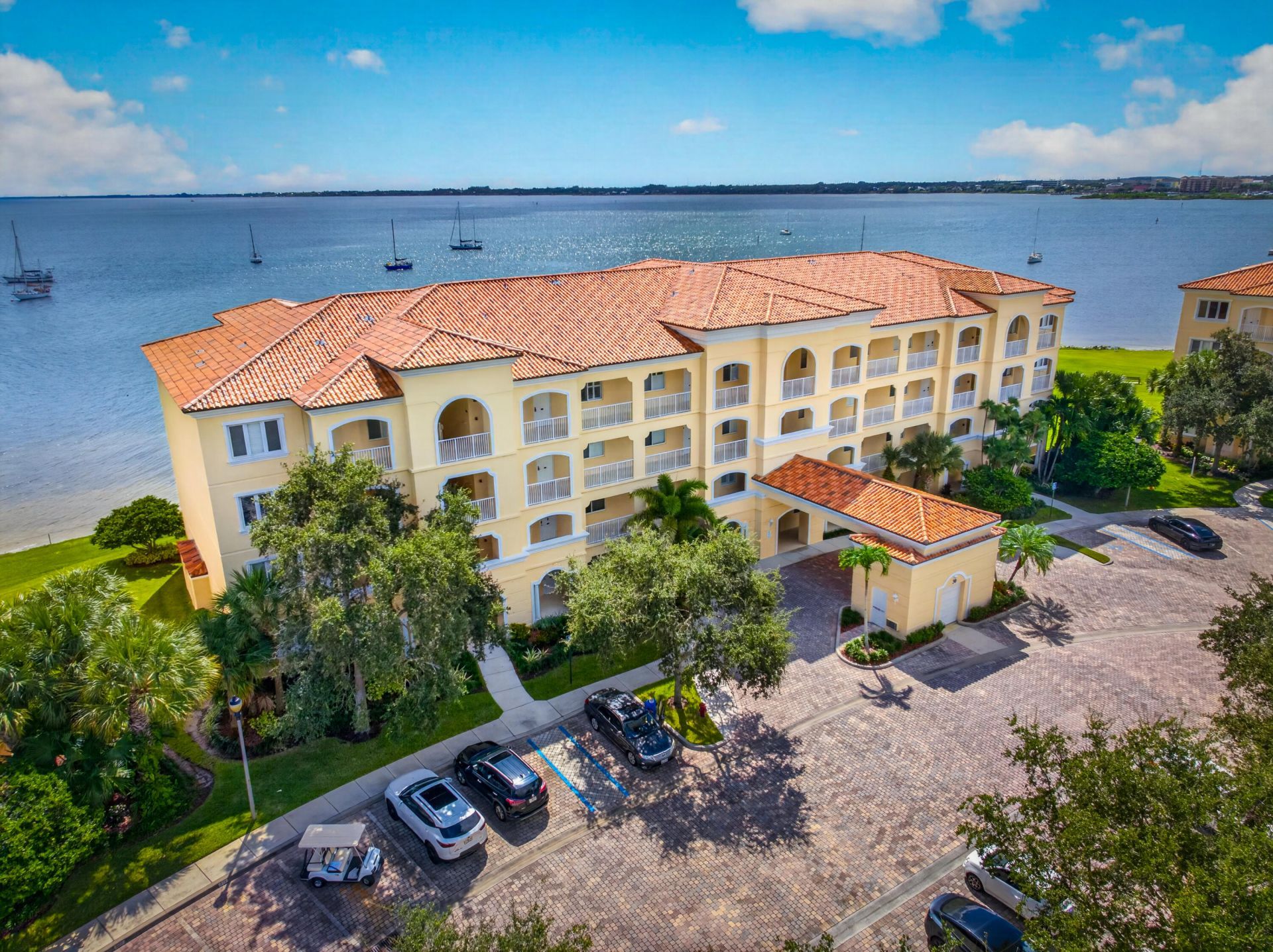 30 Harbour Isle Drive W, Unit PH02, Fort Pierce, FL 34949 Photo