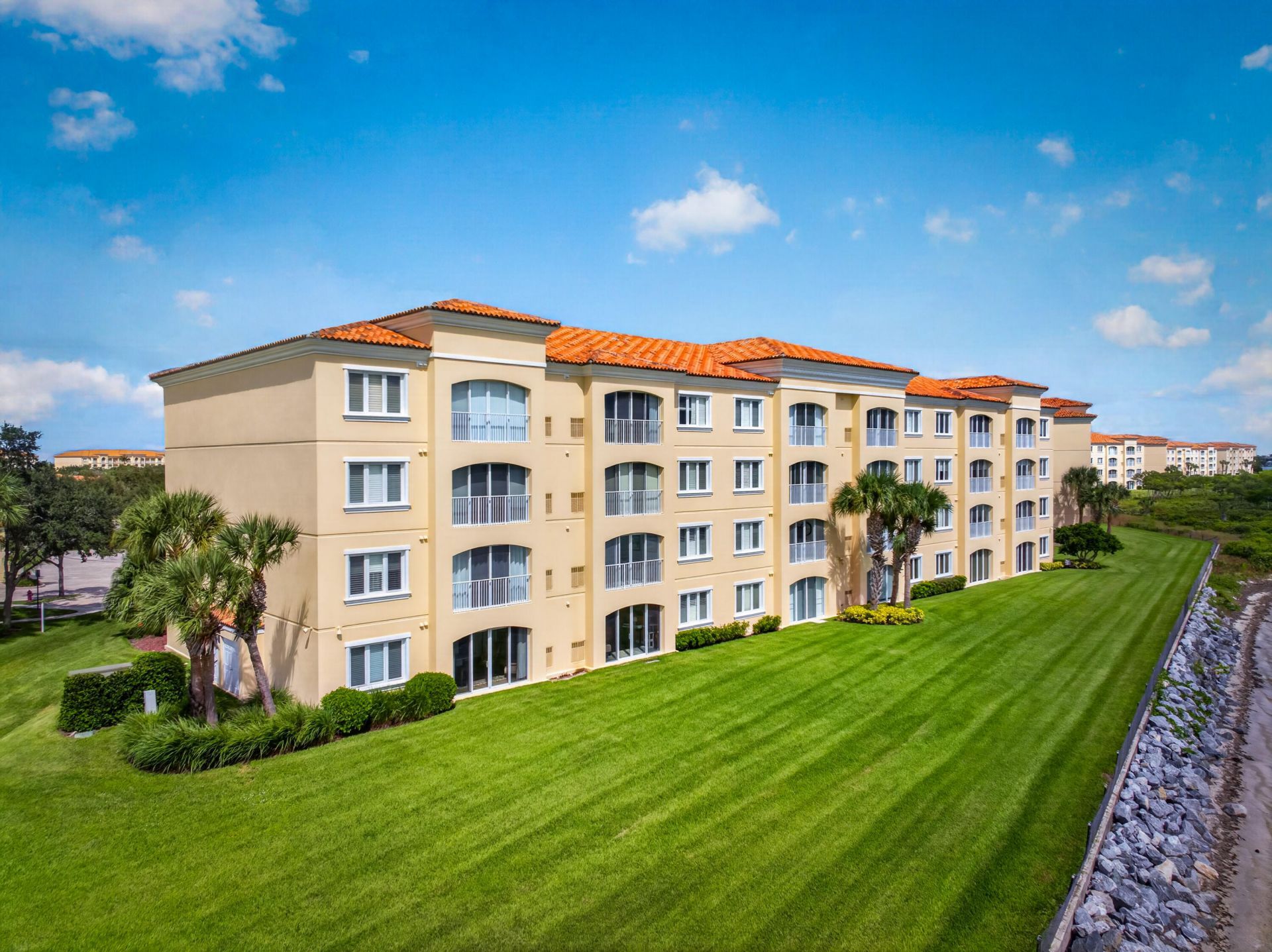 30 Harbour Isle Drive W, Unit PH02, Fort Pierce, FL 34949 Photo
