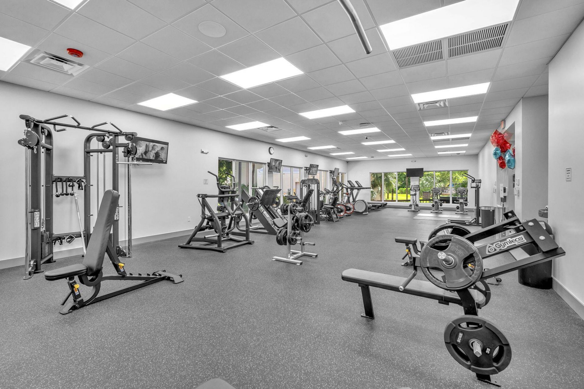 17021 N Bay Road, Unit 107, Sunny Isles Beach, FL 33160 Photo