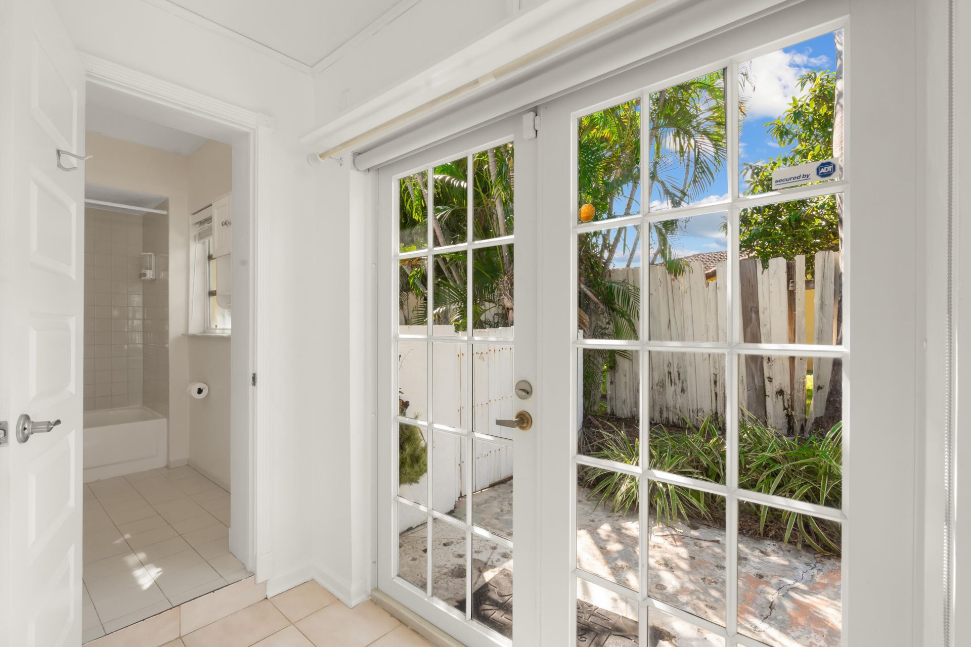 214 NE 28th Road, Boca Raton, FL 33431 Photo