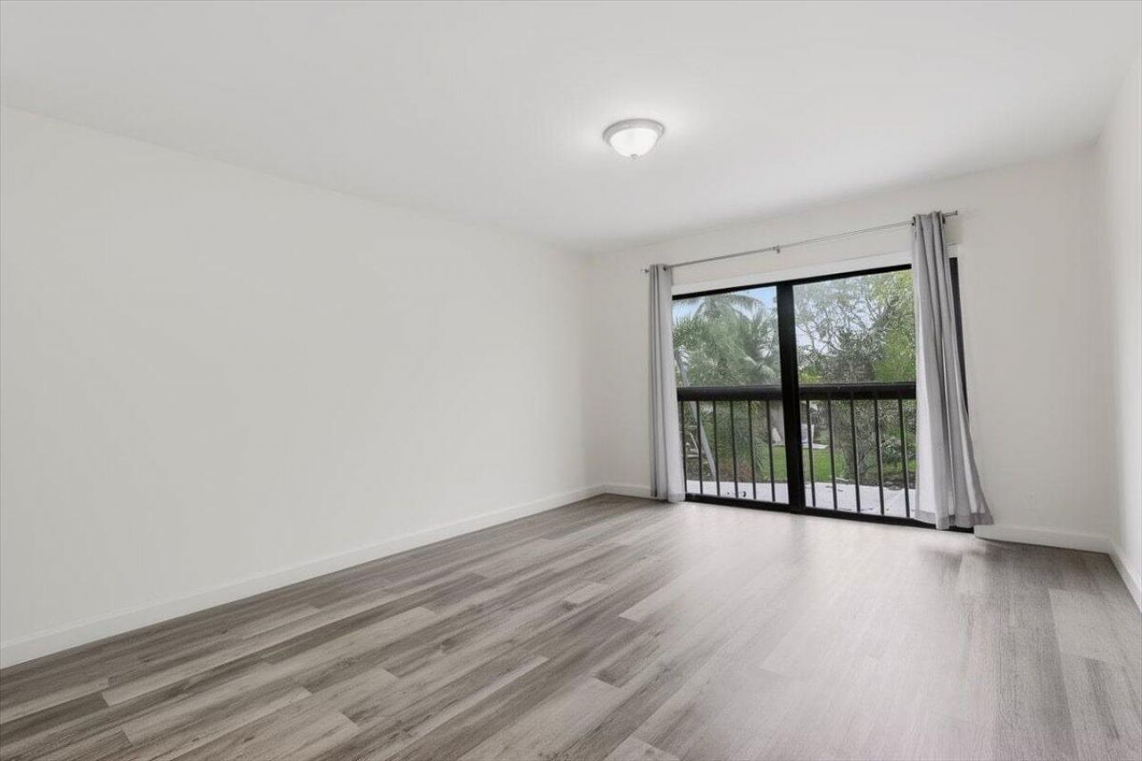 9240 NW 14th Street, Pembroke Pines, FL 33024 Photo