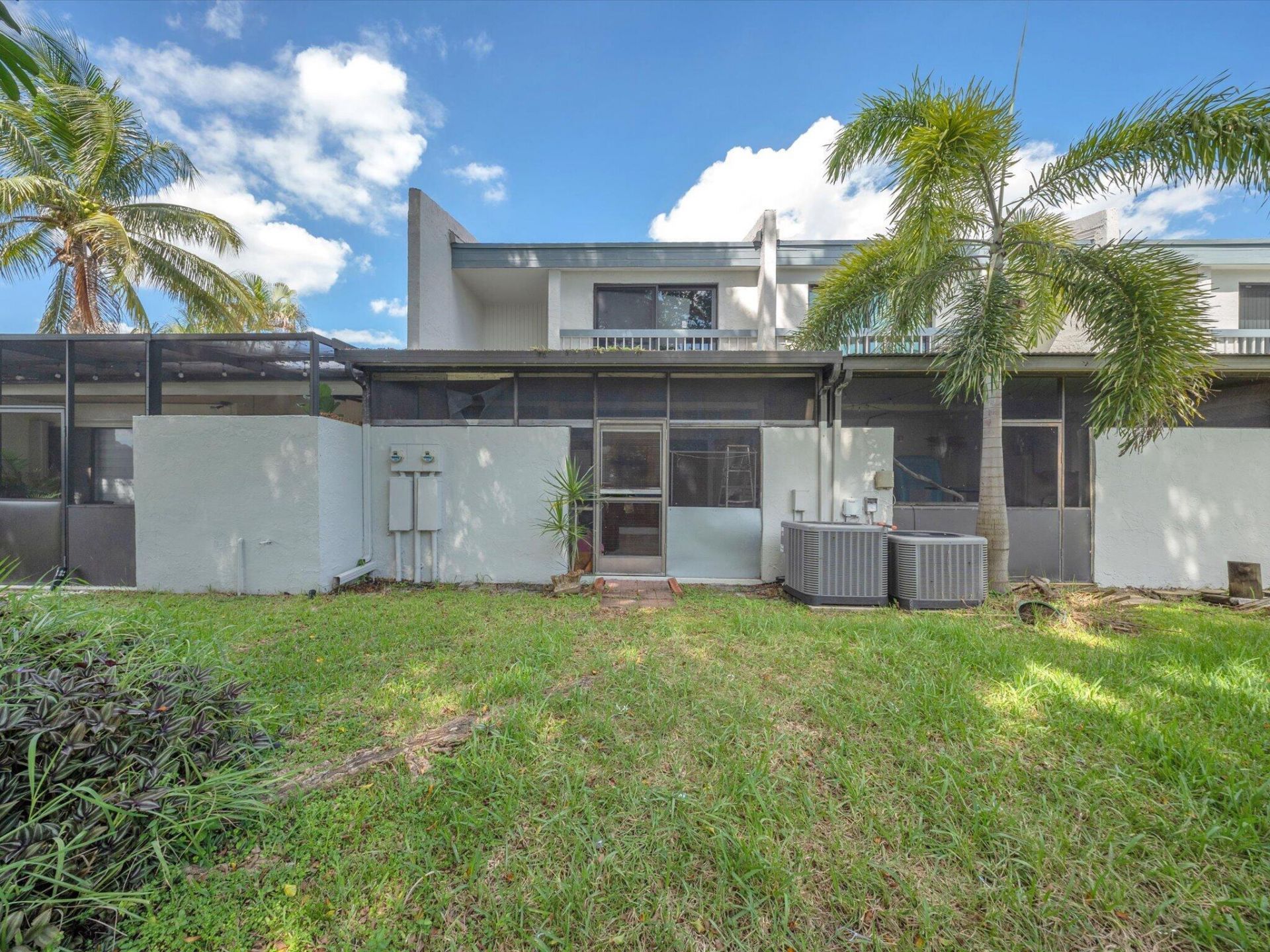 9240 NW 14th Street, Pembroke Pines, FL 33024 Photo