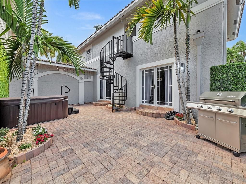 851 N 11th Avenue, Hollywood, FL 33019 Photo