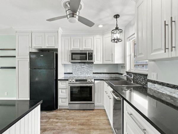 721 LORI Drive, Unit 206, Palm Springs, FL 33461