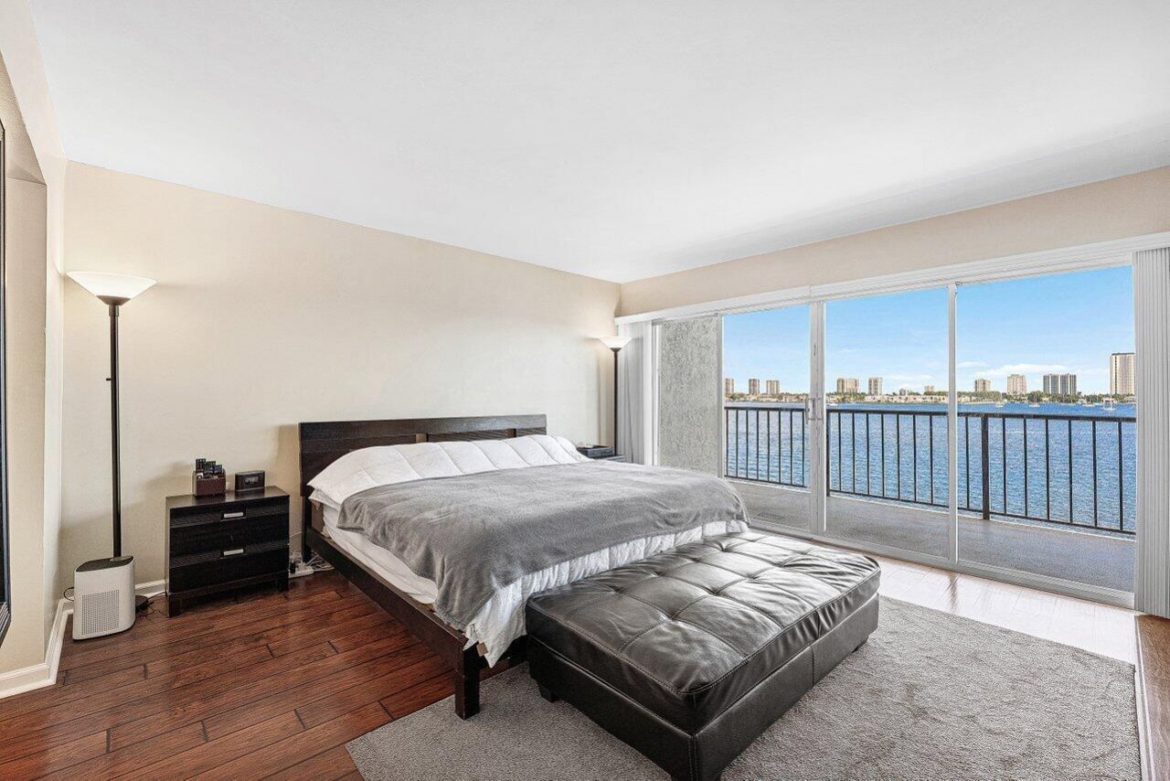 3040 Lake Shore Drive, Unit 502, Riviera Beach, FL 33404 Photo