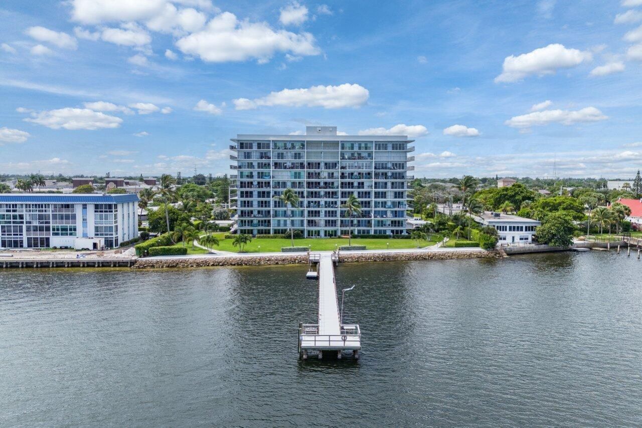 3040 Lake Shore Drive, Unit 502, Riviera Beach, FL 33404 Photo