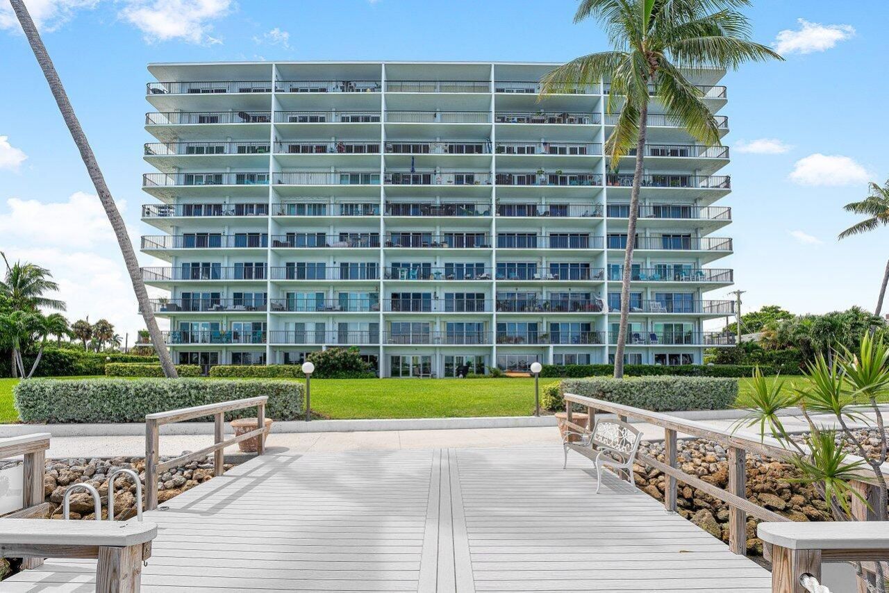 3040 Lake Shore Drive, Unit 502, Riviera Beach, FL 33404 Photo