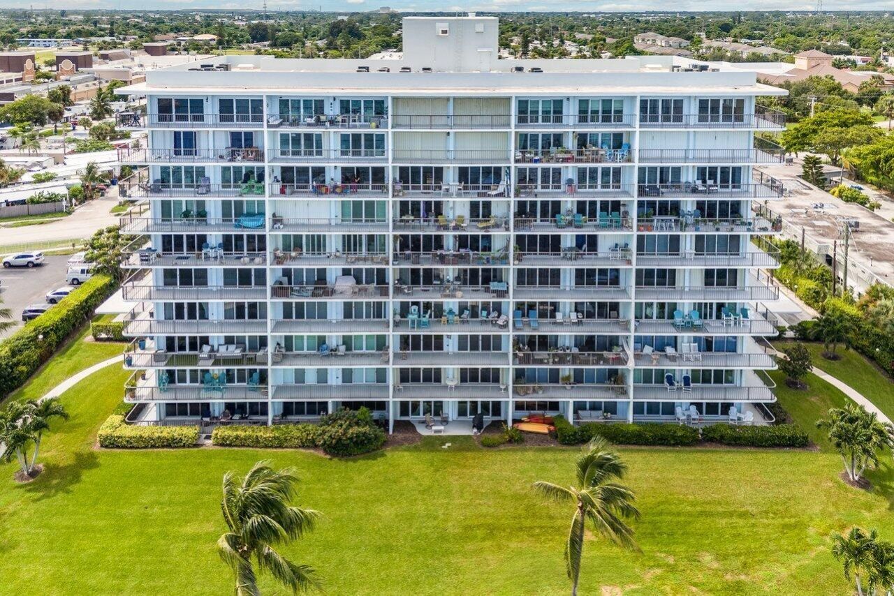 3040 Lake Shore Drive, Unit 502, Riviera Beach, FL 33404 Photo