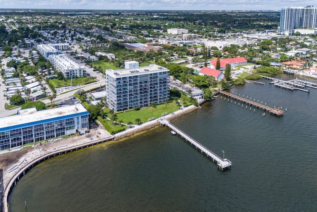 3040 Lake Shore Drive, Unit 502, Riviera Beach, FL 33404 Photo