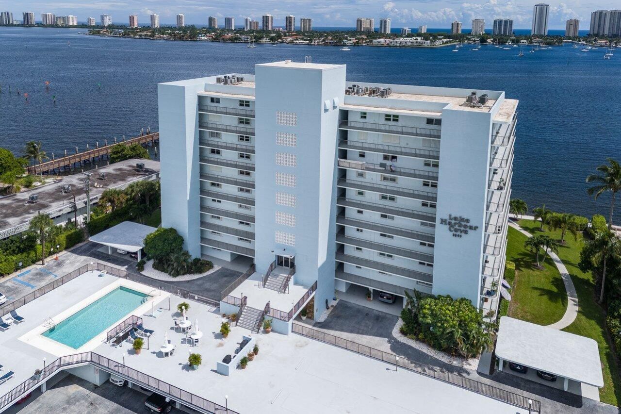3040 Lake Shore Drive, Unit 502, Riviera Beach, FL 33404 Photo