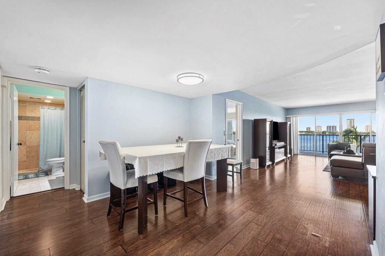 3040 Lake Shore Drive, Unit 502, Riviera Beach, FL 33404 Photo