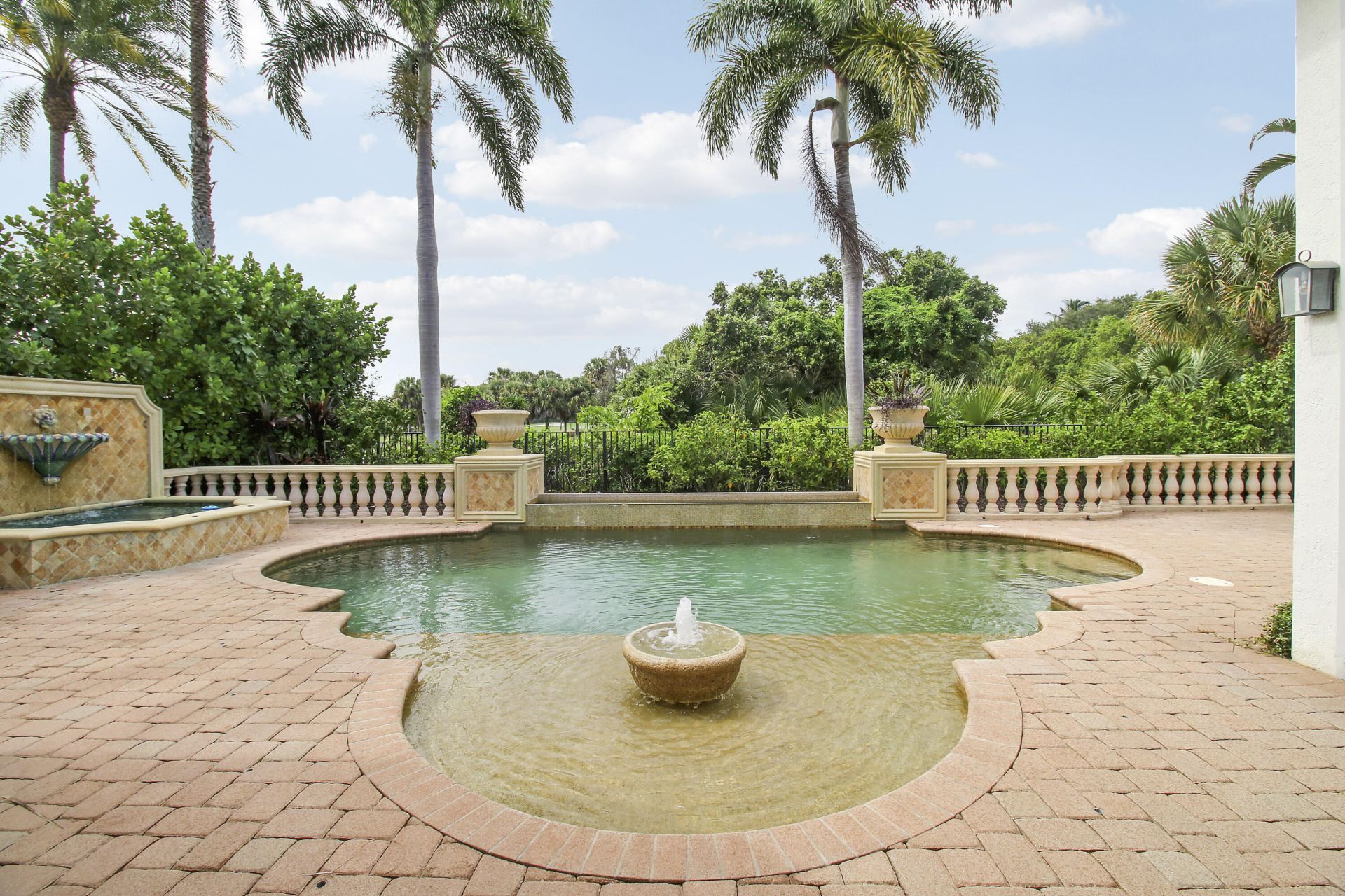 705 Cote Azur Drive, Palm Beach Gardens, FL 33410 Photo