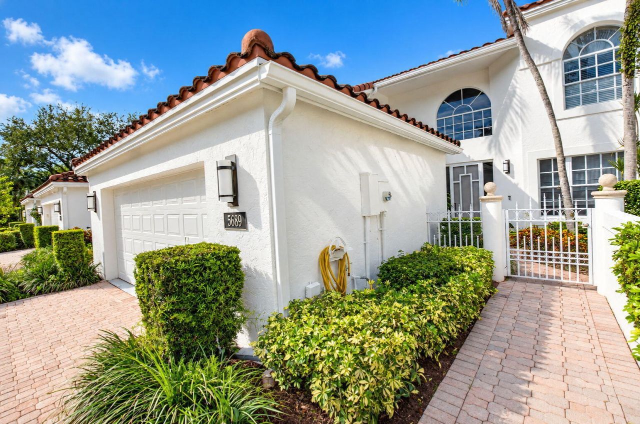 5689 NW 24th Terrace, Boca Raton, FL 33496 Photo