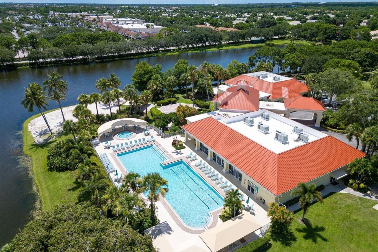 432 NW Sherry Lane, Port Saint Lucie, FL 34986 Photo