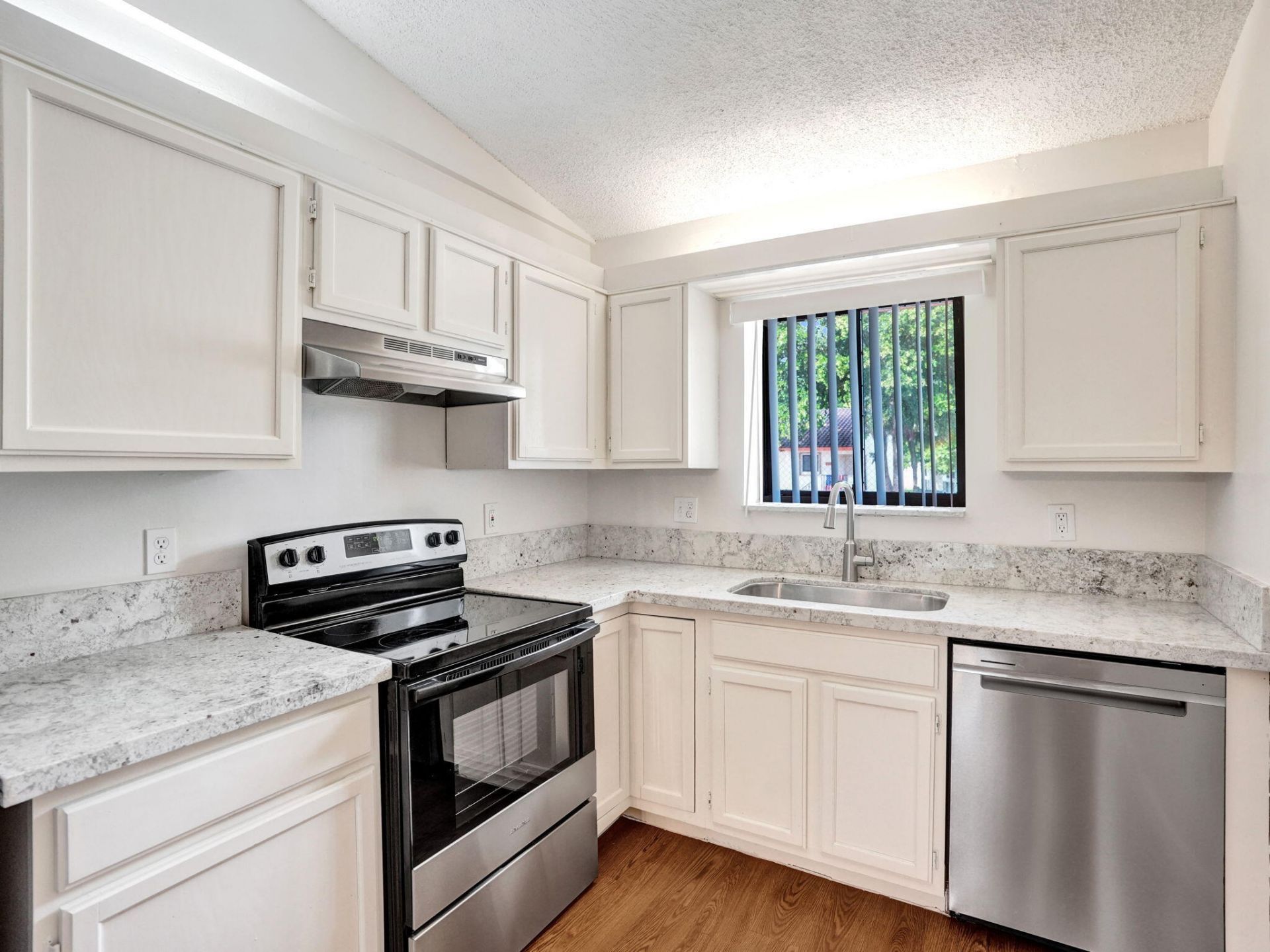 300 Palmwood Place, Unit P206, Boca Raton, FL 33431 Photo