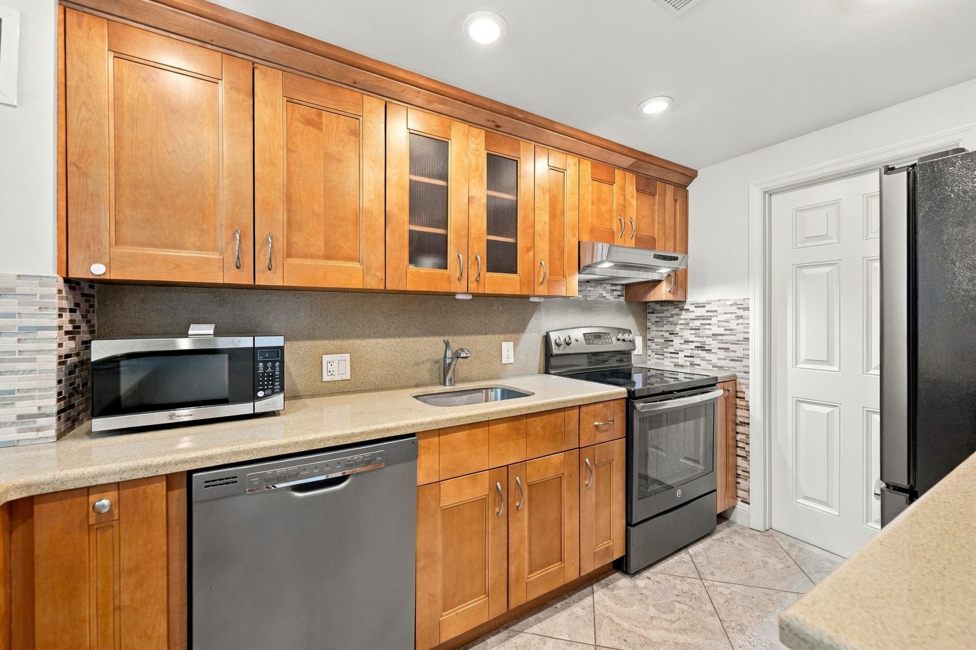 1021 Hillsboro Mile, Unit 103, Hillsboro Beach, FL 33062 Photo