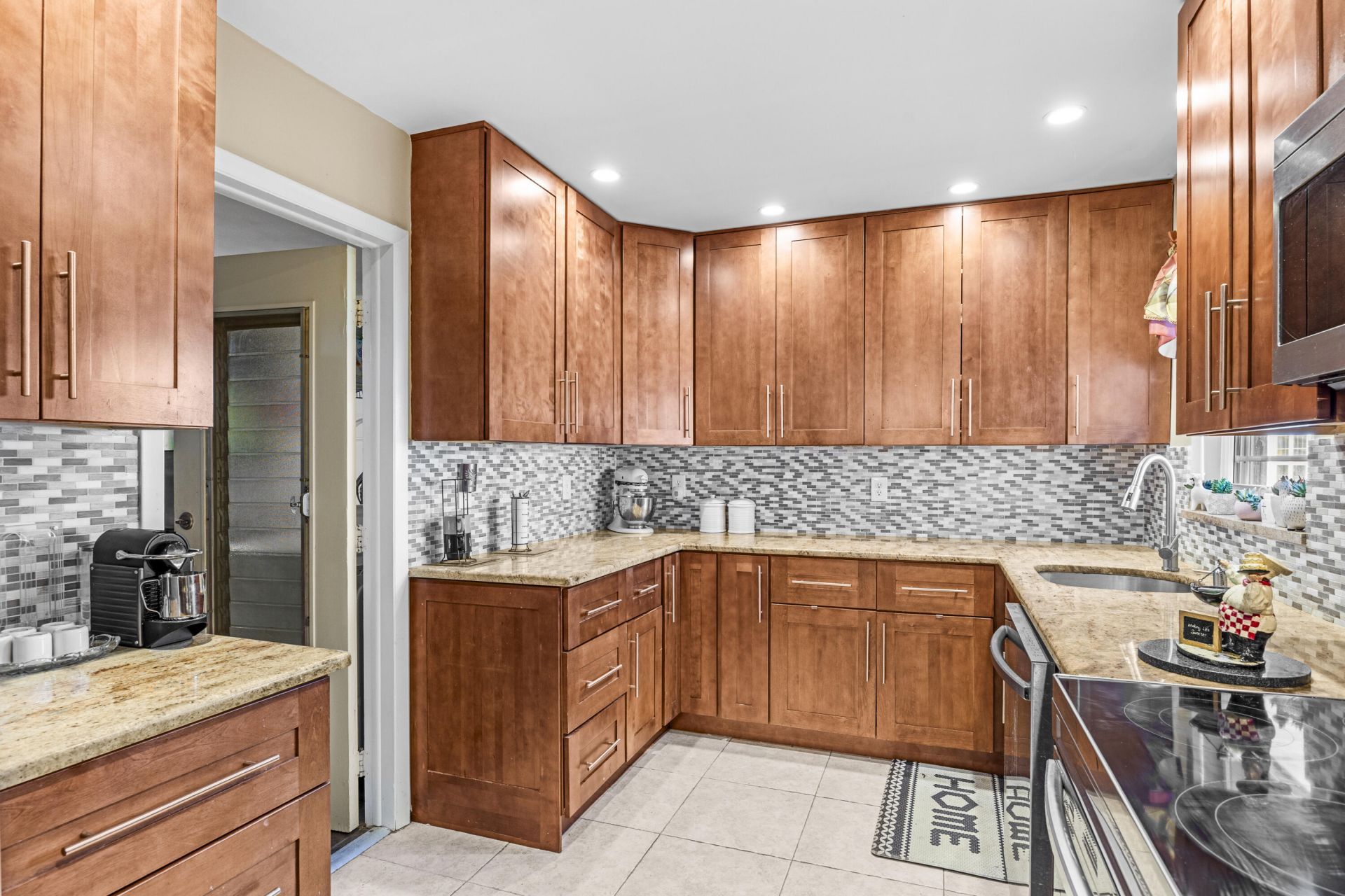 108 Leisureville Boulevard, Boynton Beach, FL 33426 Photo