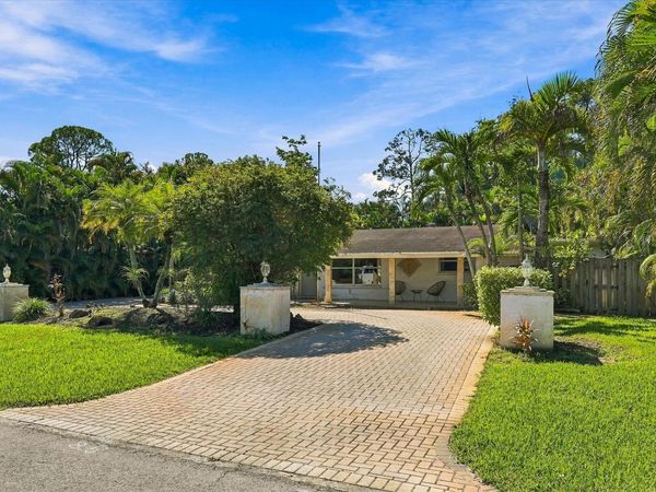 5660 Lee Drive, West Palm Beach, FL 33415