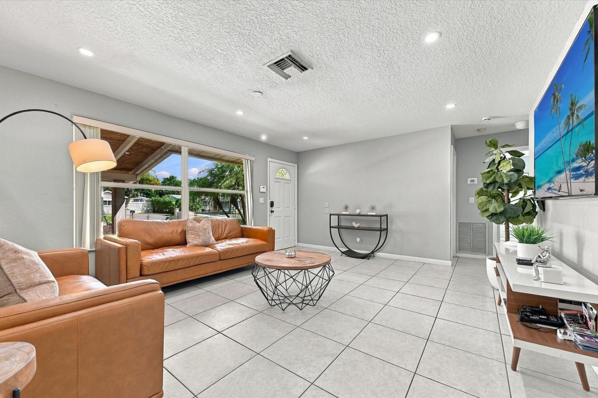 5660 Lee Drive, West Palm Beach, FL 33415 Photo