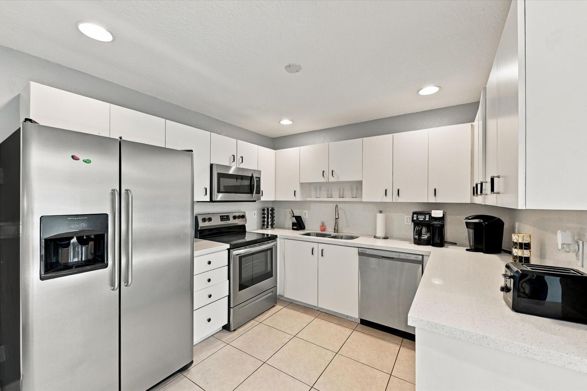 5660 Lee Drive, West Palm Beach, FL 33415 Photo