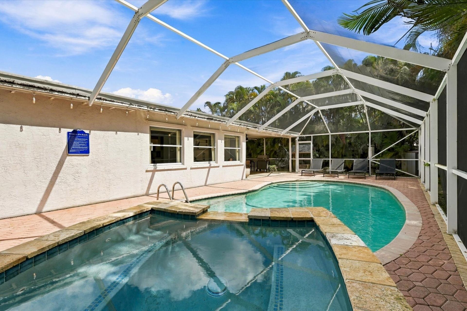 5660 Lee Drive, West Palm Beach, FL 33415 Photo