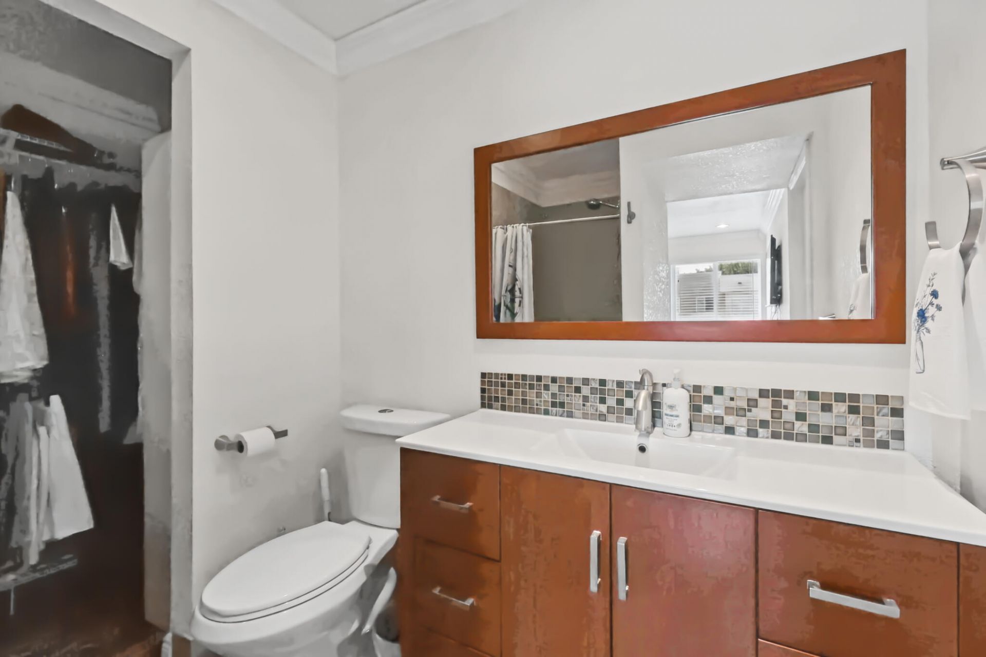 379 Capri H, Delray Beach, FL 33484 Photo
