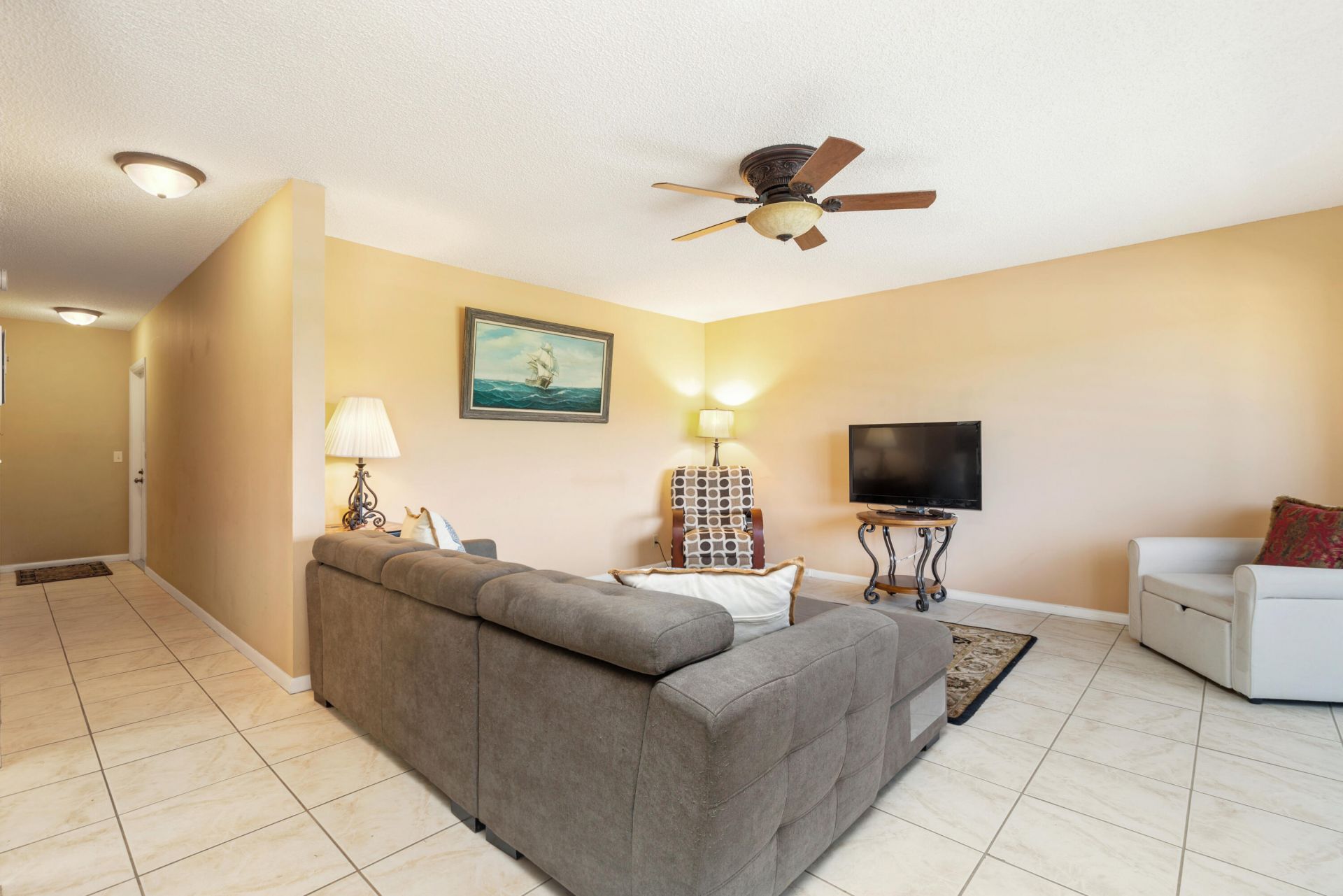 203 Suffolk E, Unit E, Boca Raton, FL 33434 Photo