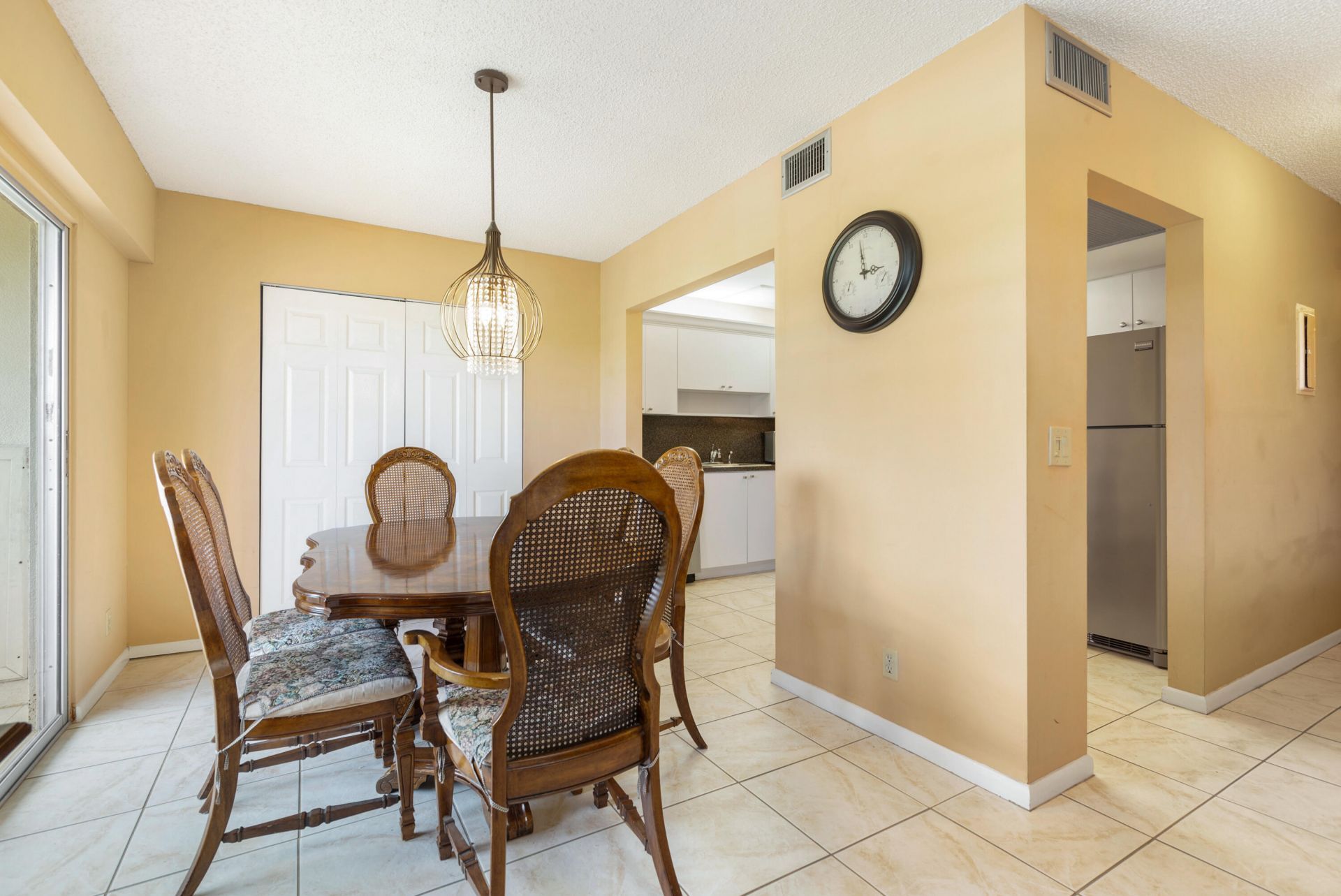 203 Suffolk E, Unit E, Boca Raton, FL 33434 Photo