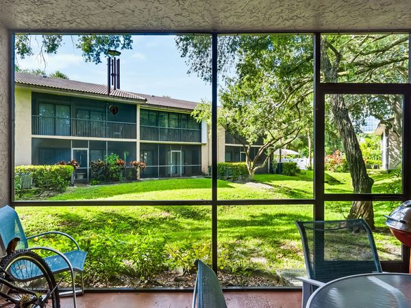 9505 NW 2nd Place, Coral Springs, FL 33071