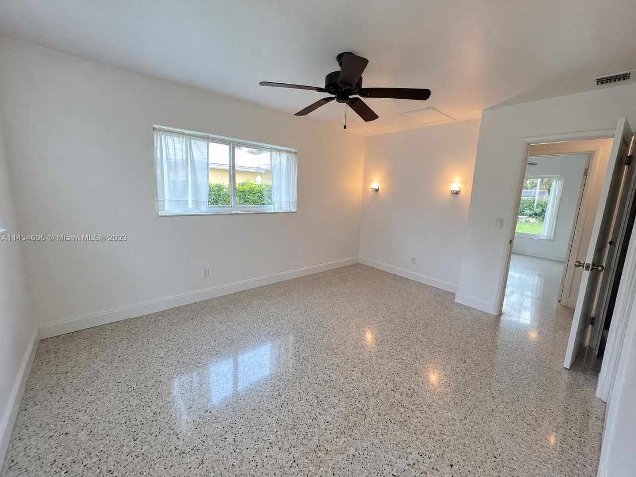 330 Cascade Lane, Palm Beach Shores, FL 33404 Photo