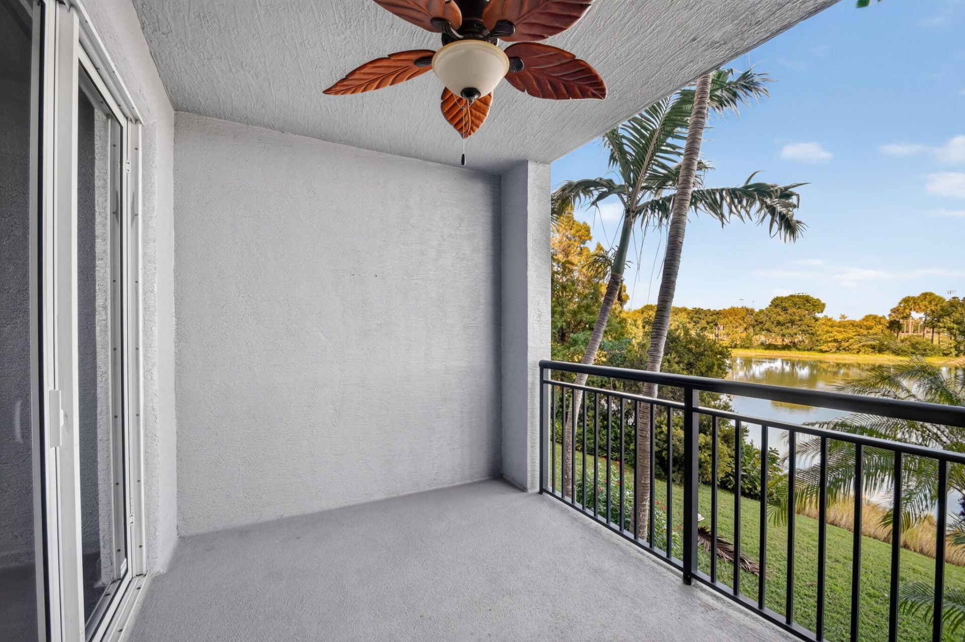 1660 Renaissance Commons Boulevard, Unit 2208, Boynton Beach, FL 33426 Photo